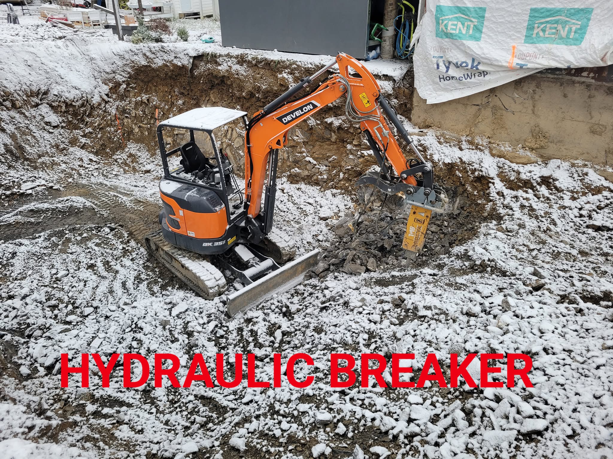 Hydraulic breaker performing controlled concrete demolition